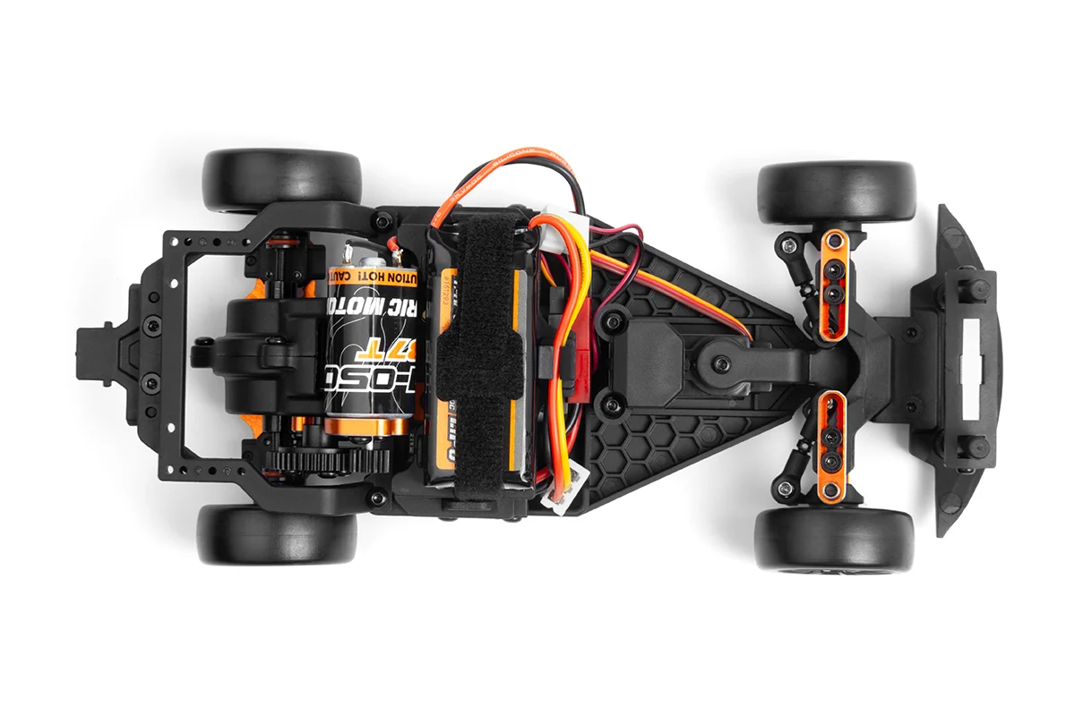 HPI Stage-D24: Technik, mehr Lenkwinkel, Sturz & Ackermann – und die passende Strecke