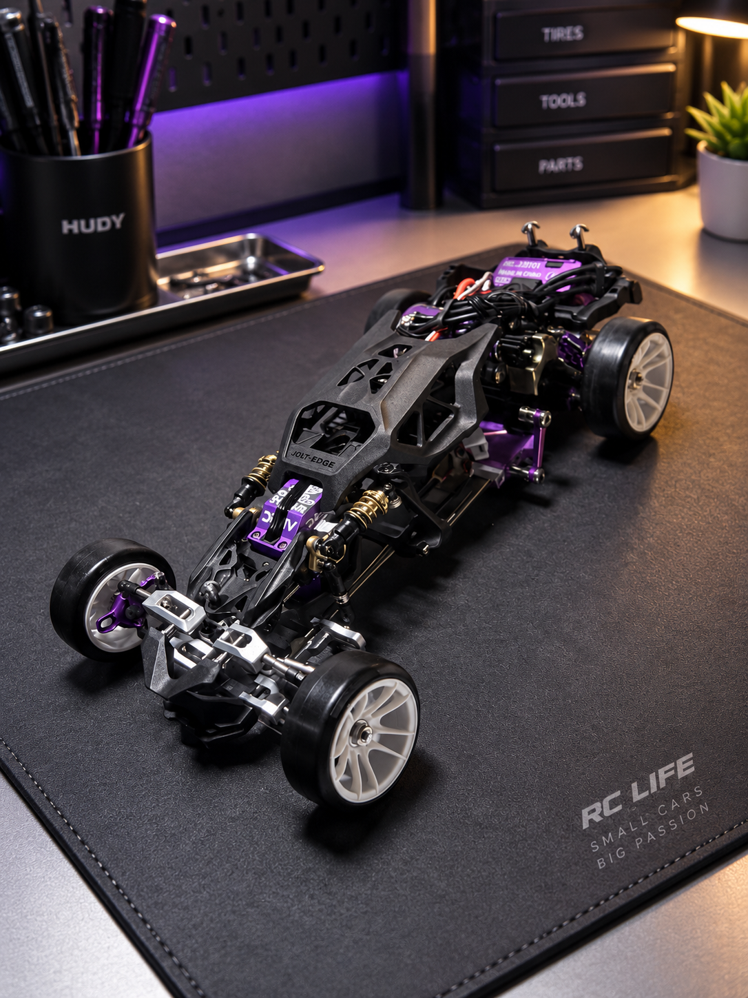 ARK EDGE AE24X Evo-R: Das neue 1:24-Driftchassis, das den Einstieg ernst nimmt